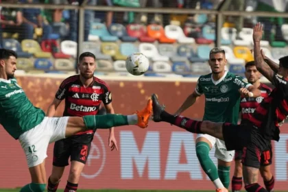 Flaco lópez destaca bola parada e cobra títulos no palmeiras após derrota