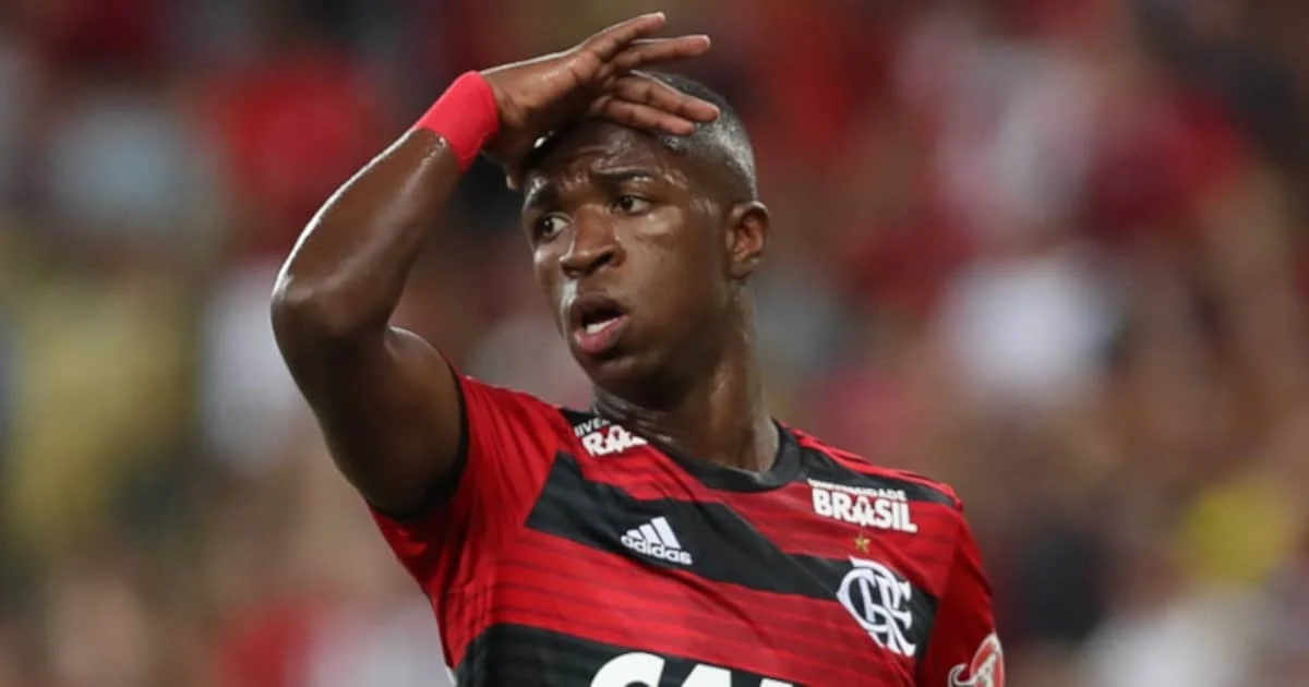 Vinicius júnior exalta o flamengo após conquista histórica da libertadores