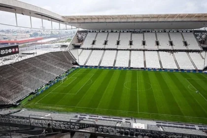 Corinthians e botafogo se enfrentam com escalações definidas no brasileirão