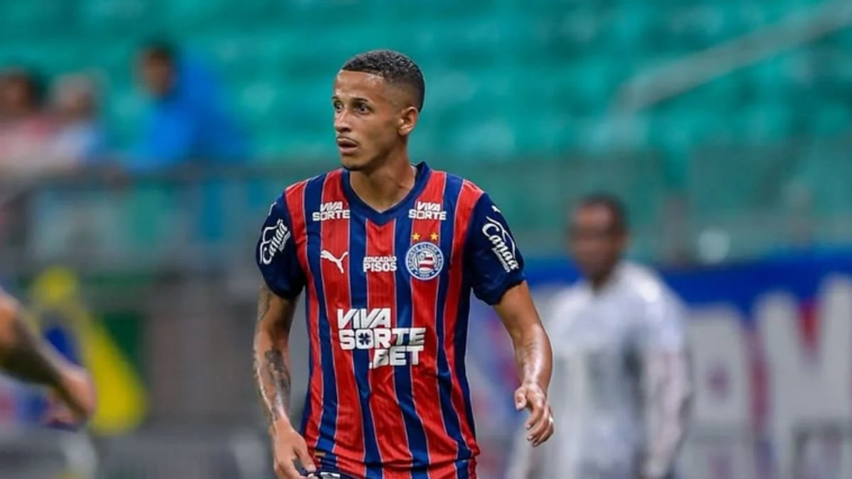 2025/12 — luciano juba renova com o bahia até 2029 e celebra sua melhor