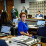 2025/12 — articulações de motta antecedem renúncia de carla zambelli para evitar cassação