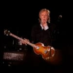 2025/12 — höfner, marca do baixo de mccartney, declara falência e músico lamenta