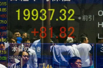 2025/12 — bolsas da ásia fecham em alta com expectativa de alívio nos juros