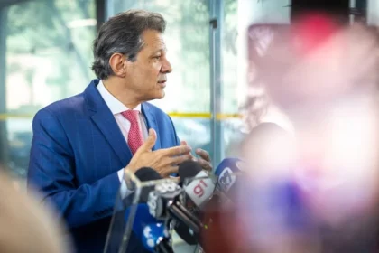 Correios na corda bamba: haddad impõe condições para aporte!