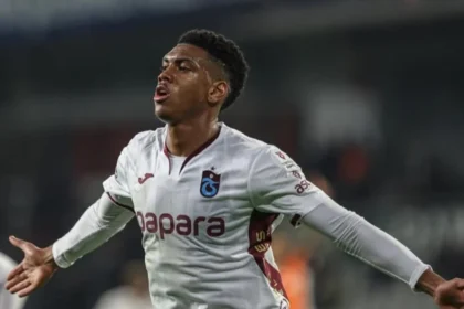 2025/12 — felipe augusto: ex corinthians brilha no futebol e obtém diploma universitário na europa