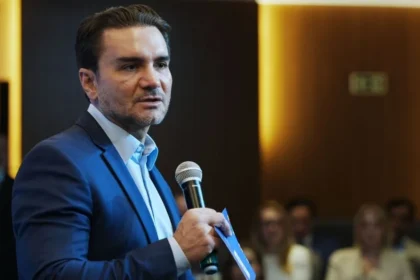 Sabino expulso! União brasil racha em crise de lealdade