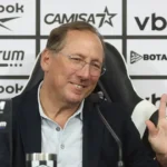 Textor afunda lyon? ‘transferências fantasmas’ assombram clube francês