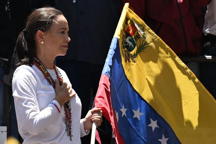 María corina desafia maduro e vai receber nobel!