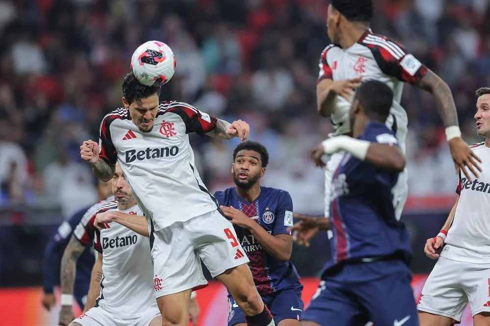 2025/12 — flamengo perde copa intercontinental para o psg nos pênaltis