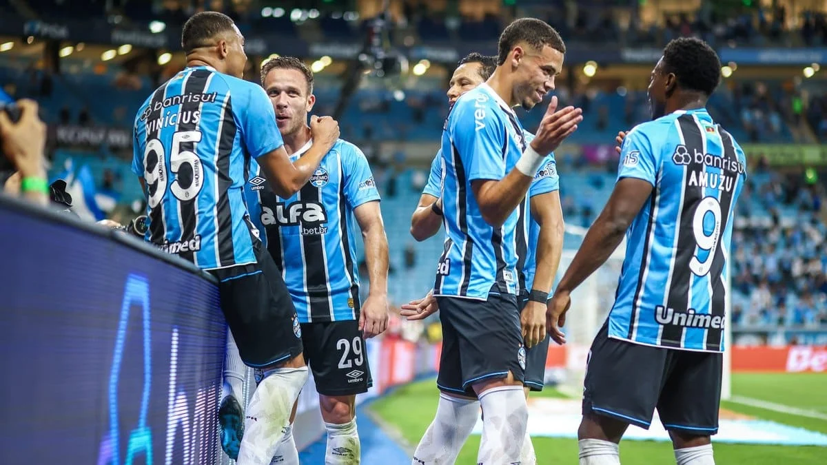 2025/12 — artilheiro do grêmio, carlos vinícius sonha com a seleção brasileira