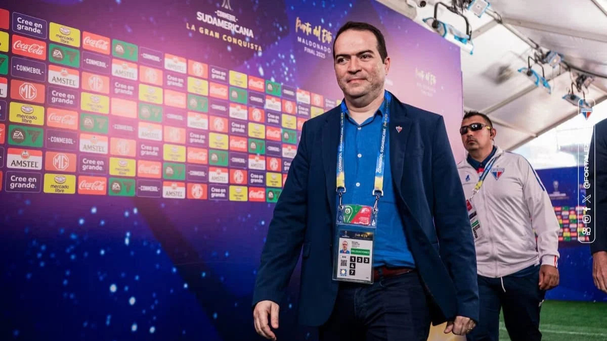 2025/12 — fortaleza oficializa saída de marcelo paz para o corinthians