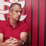 2025/12 — dirigente do flamengo profere ofensa a jornalista em evento de resultados