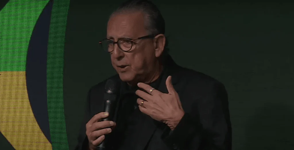 2025/12 — galvão bueno detalha internação e promete retorno em fevereiro