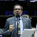 2025/12 — deputado relata retenção de r$ 320 milhões para alagoas à polícia federal