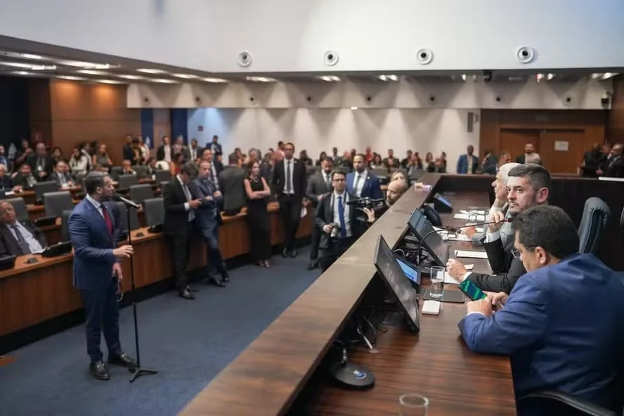 Ex alerj na mira: caso joias acelera crise ética no rio?