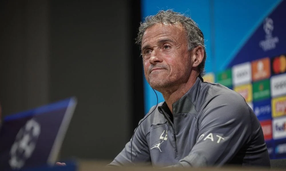 2025/12 — luis enrique elogia flamengo e projeta confronto “muito difícil”