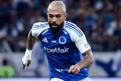 2025/12 — torcedores do cruzeiro mandam recado a gabigol após pênalti decisivo perdido na copa do brasil