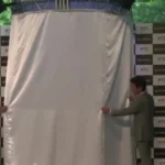 2025/12 — cristiano ronaldo, aos 40 anos, choca web com físico impecável: atleta posta comparativo e seguidores reagem