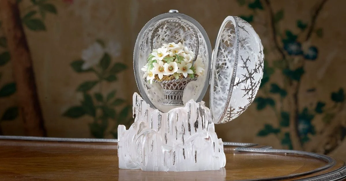Ovo fabergé quebra recorde: luxo imperial em leilão histórico
