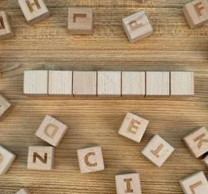 Concordância nominal: entenda as exceções do plural em palavras invariáveis