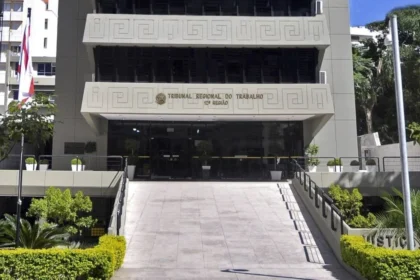 Influencer x loja: justiça barrada vínculo! Entenda o impacto