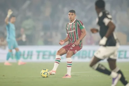 2025/12 — thiago silva aponta falha do fluminense: ‘paramos de jogar’
