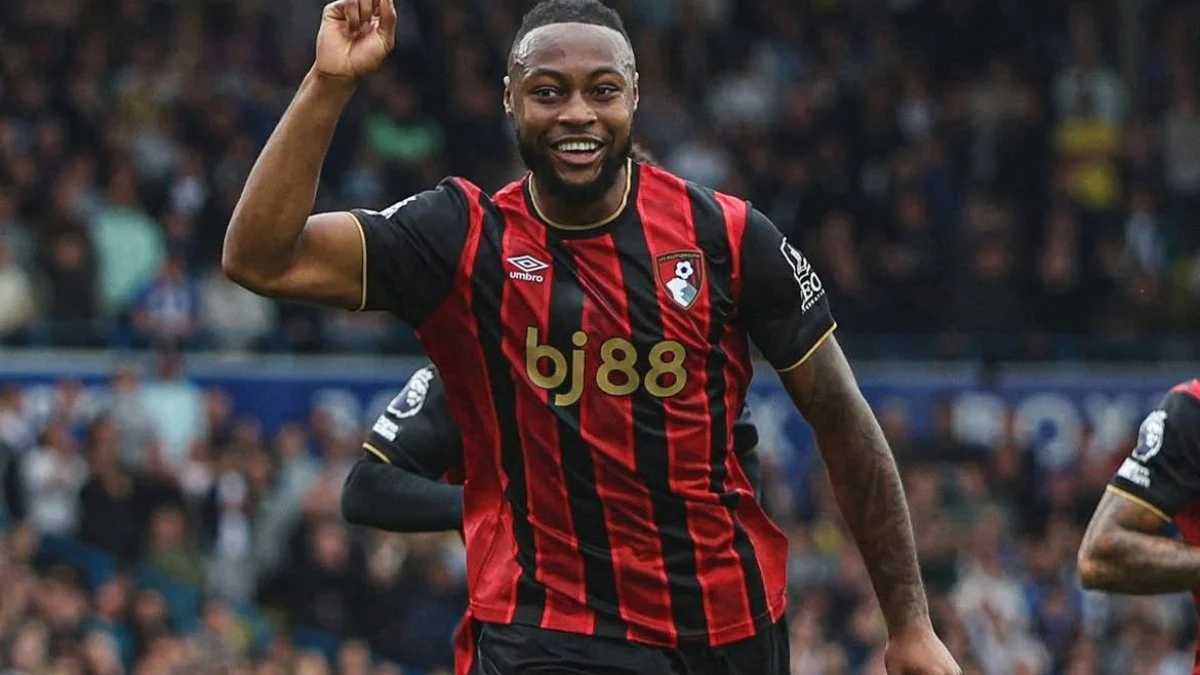 Manchester city acerta contratação do atacante semenyo