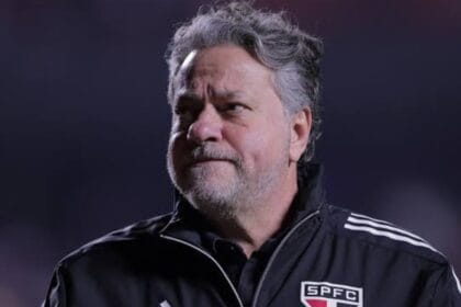 Casares sob ataque: entenda o pedido de afastamento da presidência do são paulo