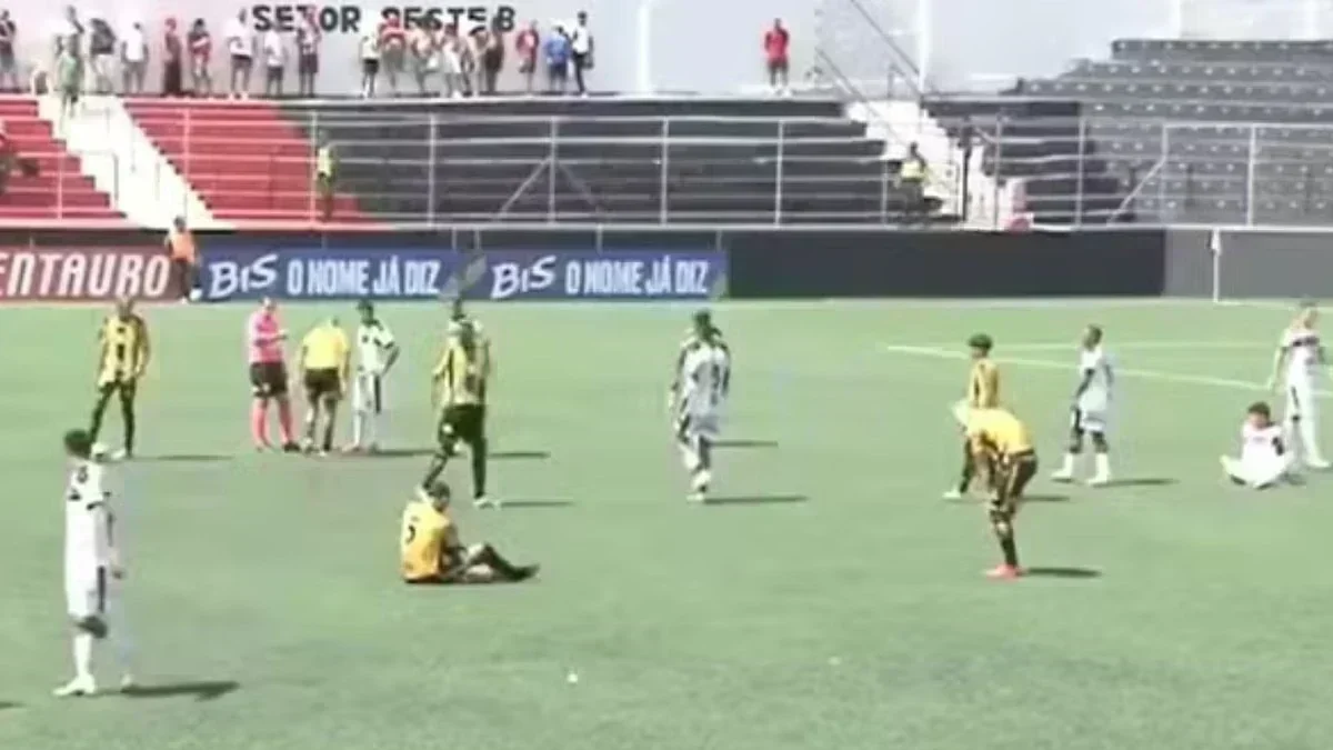 Copinha 2026: jogo paralisado por calor extremo e gramado sintético