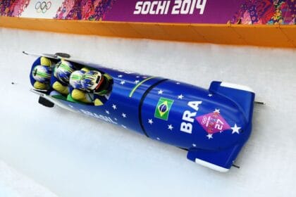 Bobsled, luge e skeleton: guia completo de diferenças, técnicas e velocidades