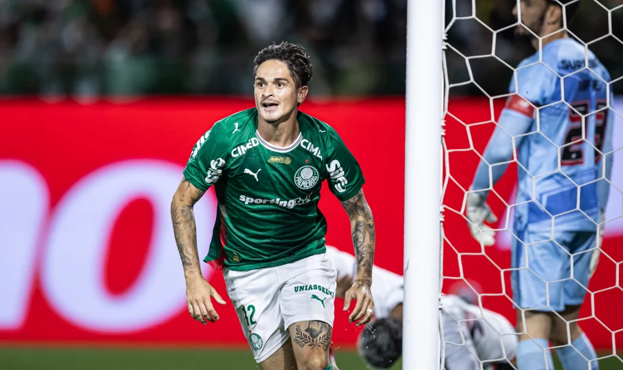 Palmeiras vence choque rei, recupera moral e deixa são paulo perto