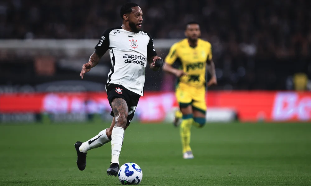 Crise com martínez: atraso, indisciplina e o futuro no corinthians