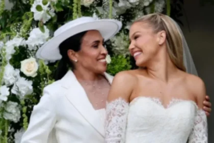 Marta e carrie lawrence oficializam união em cerimônia na flórida