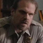 David harbour revela que achava que “só dez nerds assistiriam” stranger things