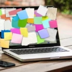 Janeiro branco 2026: nova campanha de saúde mental adota post it como símbolo e lema “paz. Equilíbrio. Saúde mental. ”