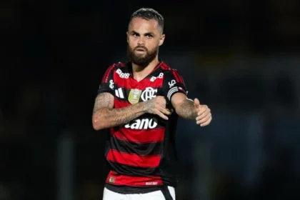 Flamengo anuncia rescisão com michael: atacante fica livre no mercado