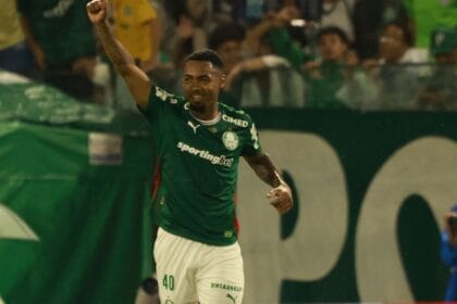 Palmeiras vence santos em clássico marcado por agressividade e gol de allan