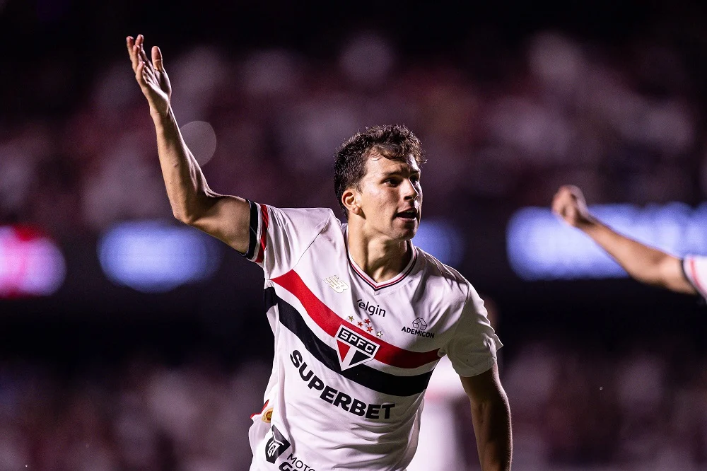 São paulo domina santos no morumbi e reage no paulistão