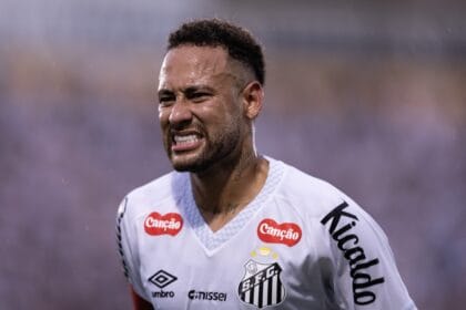 Novorizontino bate santos com gol no final e avança às