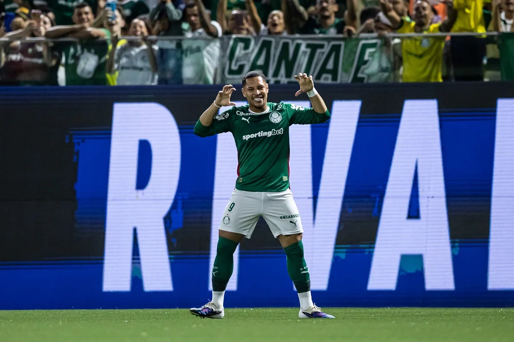 Palmeiras goleia capivariano e garante vaga na semifinal do paulistão