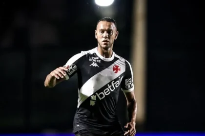 Crise no vasco: ex volante souza pede limpeza espiritual urgente em