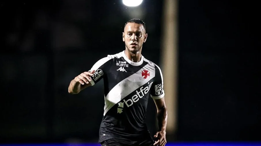 Crise no vasco: ex volante souza pede limpeza espiritual urgente em