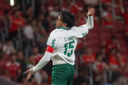 Palmeiras vence internacional no beira rio, assume a liderança do brasileirão