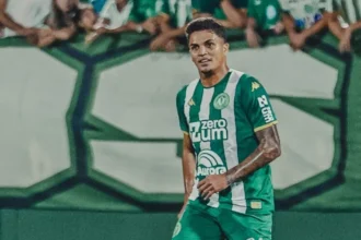 Da série d à glória na elite: joão vitor, volante