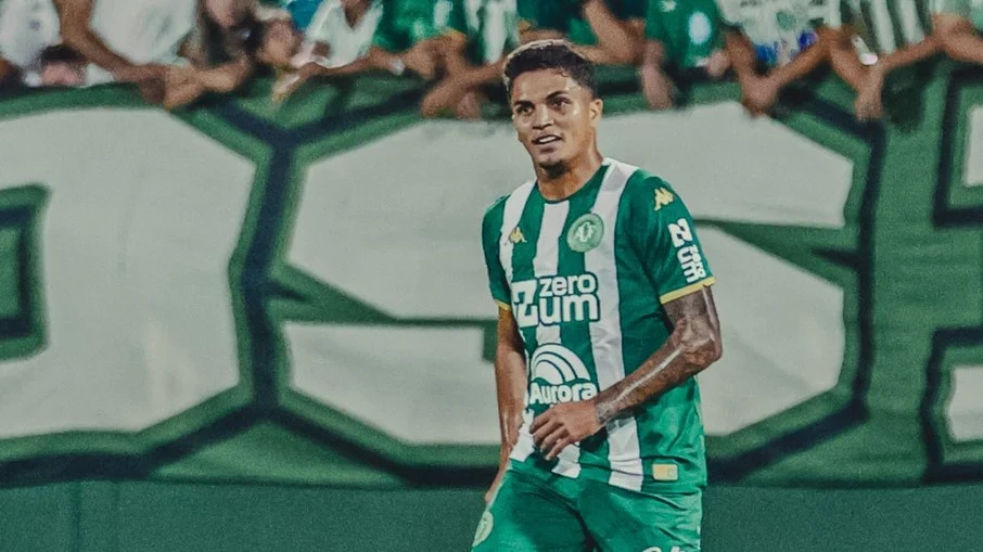 Da série d à glória na elite: joão vitor, volante