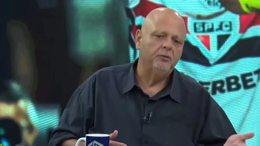 Jornalista paulo massini defende abel ferreira e acusa flamengo de