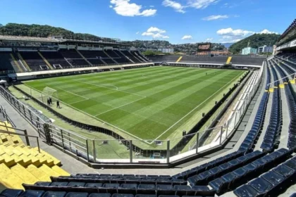 Gabigol balança as redes aos 6 minutos e santos abre