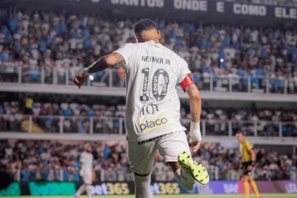 Juca kfouri choca ao chamar zagueiro de ‘bandido’ por entrada