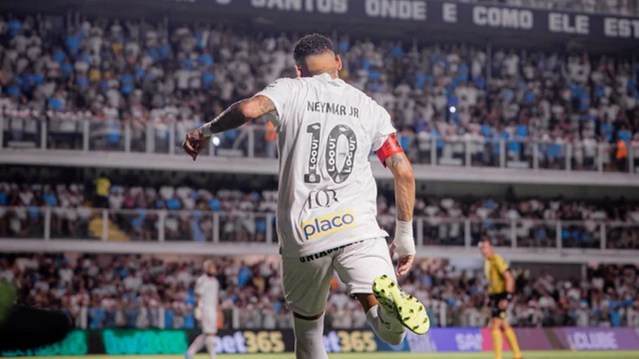 Juca kfouri choca ao chamar zagueiro de ‘bandido’ por entrada