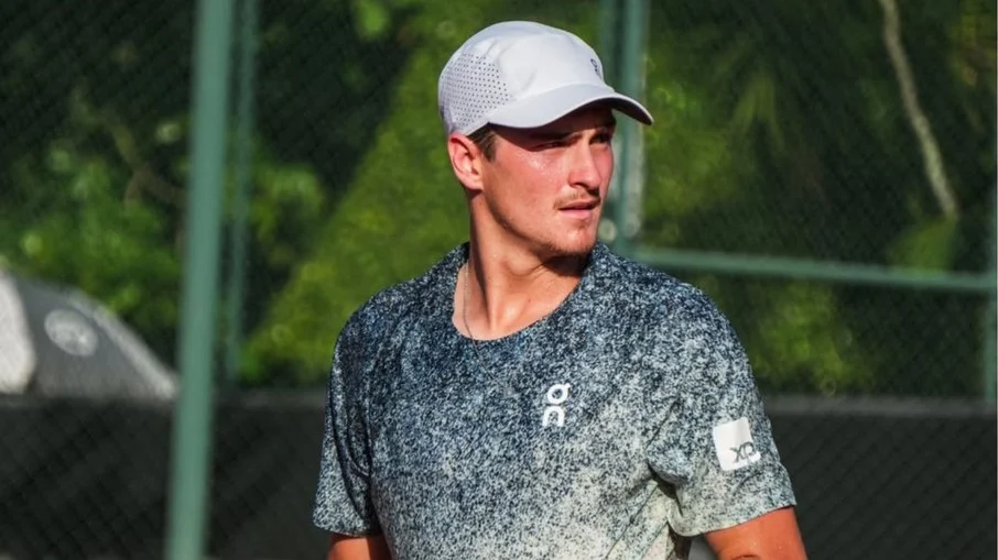 Ascensão no rio open: joão fonseca surpreende thiago monteiro e